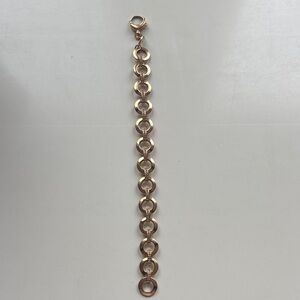Elegant Gold Link Bracelet